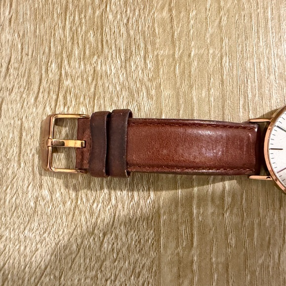Daniel Wellington Rose Gold and Brown Watch